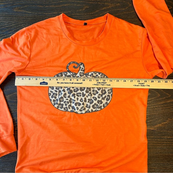 Women’s Orange Leopard Pumpkin Sweatshirt Fall Halloween Sz S - Picture 7 of 7